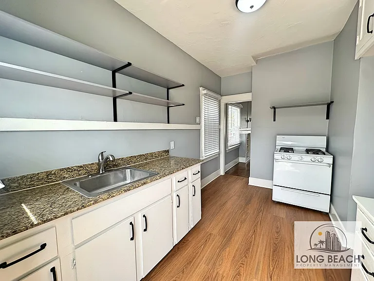 228 Gaviota Ave — Photo 6