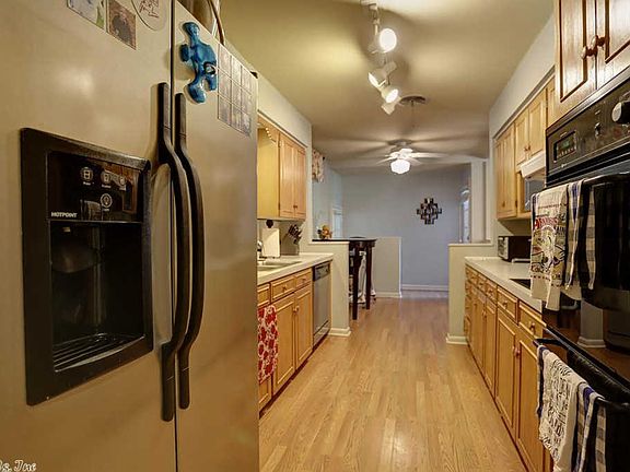 5th image of 124 Glen Dr
