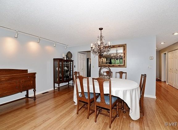 5th image of 1025 Mistwood Ln #A