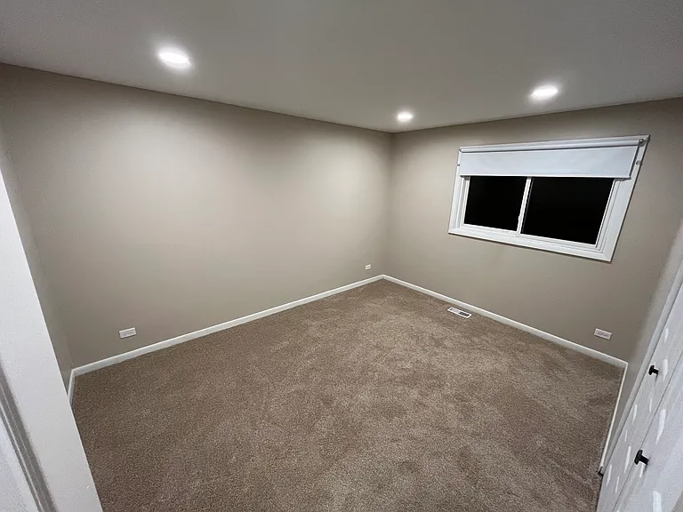 348 Ruth Cir — Photo 3