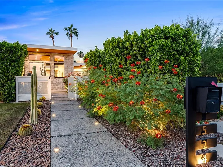 524 E Miraleste Ct — Photo 82