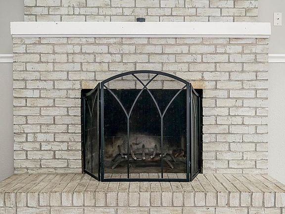 3rd image of 14104 Merrywood Ln