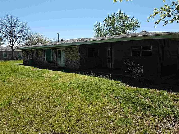 4th image of 1813 NW Lawton Ave