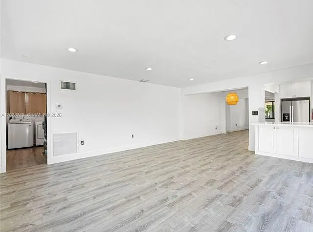 1700 SW 64th Ave — Photo 16