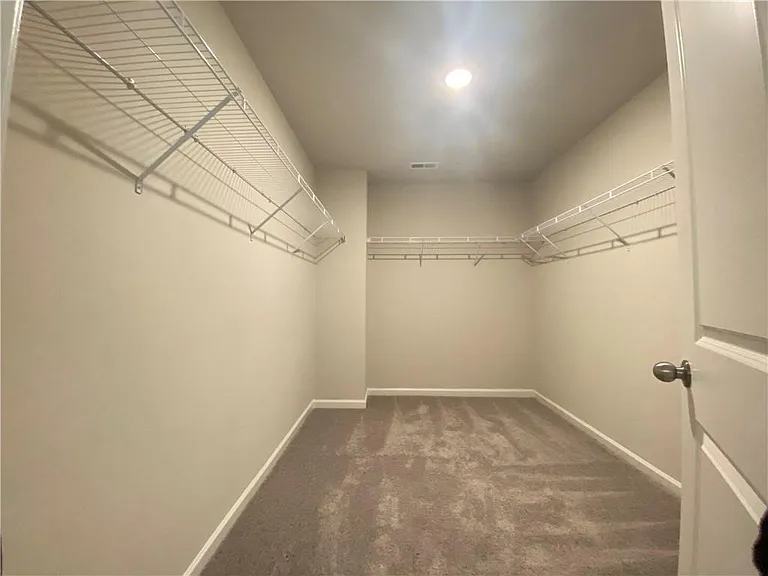 4679 Fullerton Dr — Photo 12