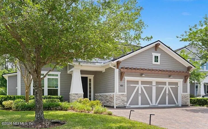 4 bed, 3.0 bath, 3182 sqft, $4,200 — Photo 2