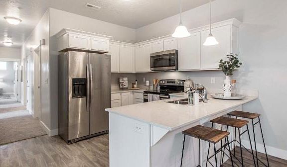 2nd image of 698 N 380 W Unit 304