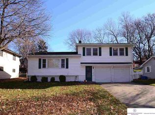 3305 S 109th St, Omaha, NE 68144