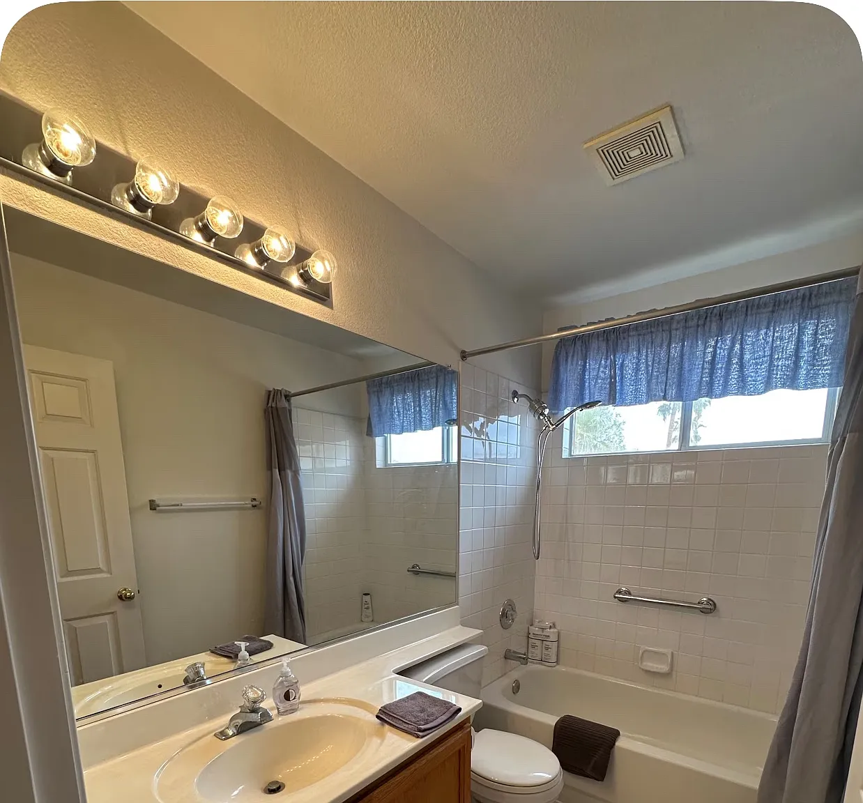3 bed, 1131 sqft, $3,000 — Photo 4