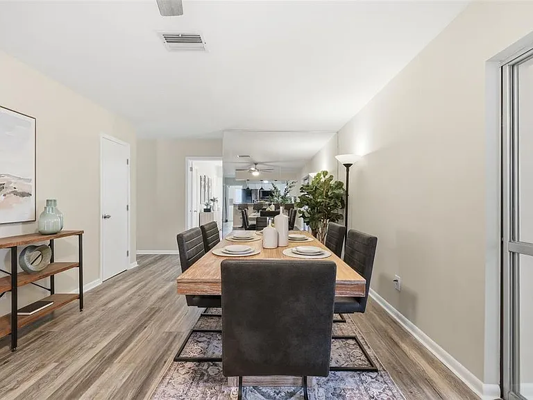 2327 W Knollwood Pl — Photo 13