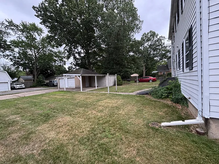312 S Porter St — Photo 2