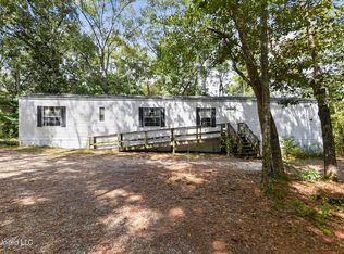 9162 N Oaklawn Rd, Biloxi, MS 39532