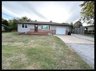 1205 Crump Ln, Columbia, MO 65202