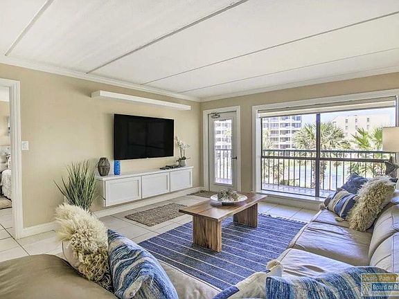 4th image of 406 Padre Blvd