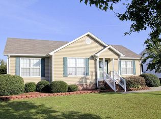 3710 Hillcrest Dr, Lumberton, NC 28358