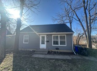 2455 1st Ave SW, Cedar Rapids, IA 52405