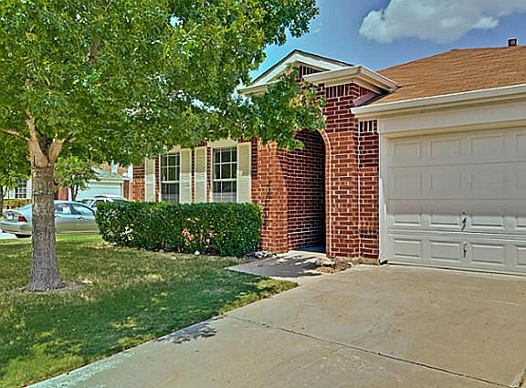 2nd image of 1321 Gold Dust Ln