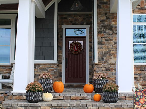 5th image of 52 Alexander Dr