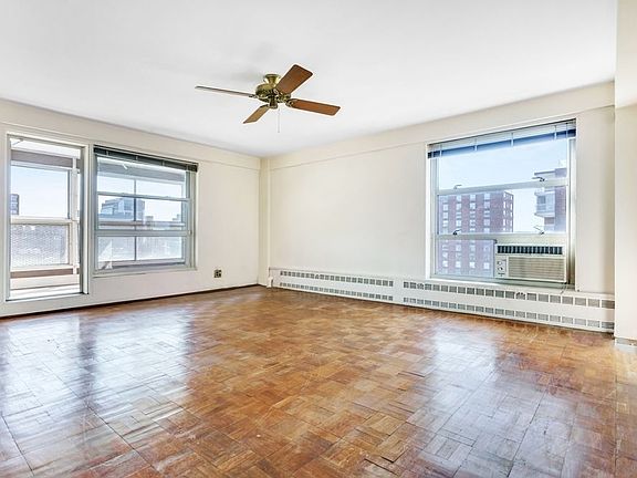3rd image of 80 La Salle St APT 20G