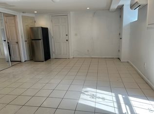 362 Beach 48 St #3, Far Rockaway, NY 11691