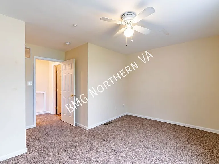 5819 Pearson Ln — Photo 16