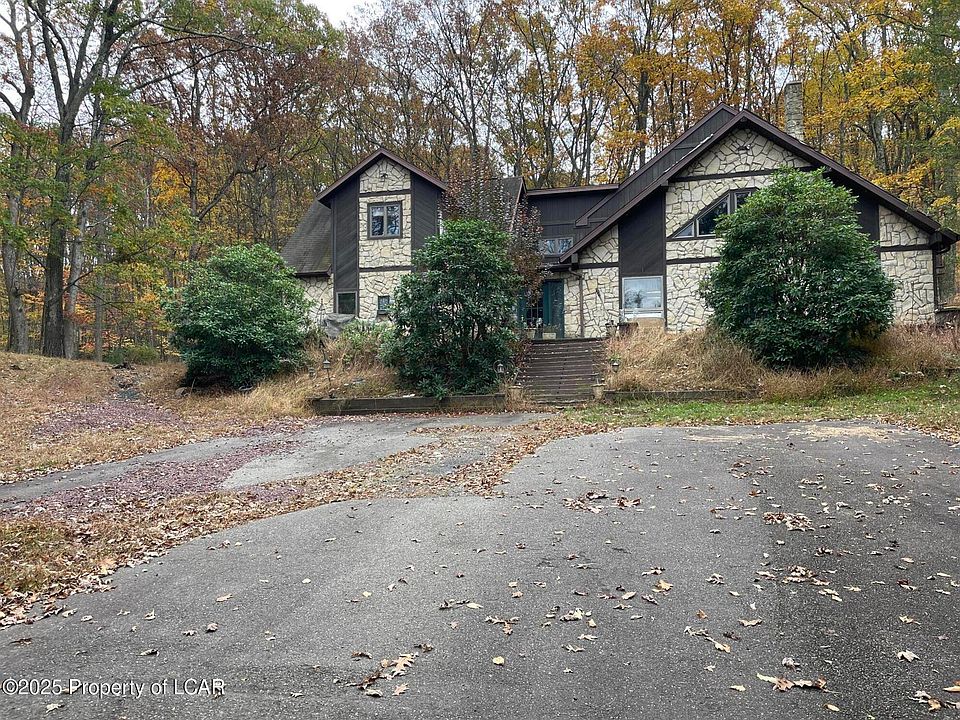 1st image of 81 Edge Rock Dr