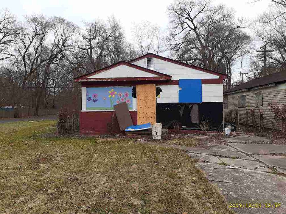 12271 W Outer Drive