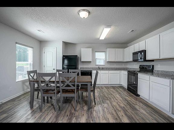 3rd image of 308 14th Ave