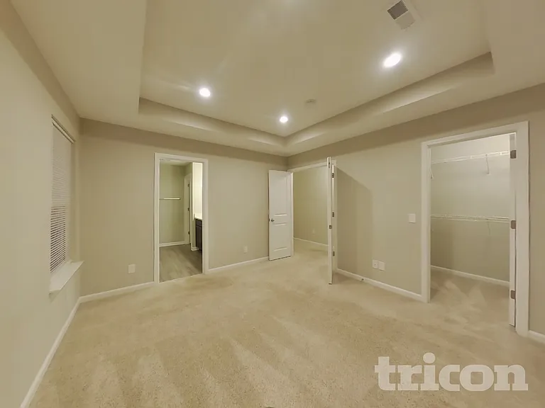 301 Thomas Point Dr — Photo 6