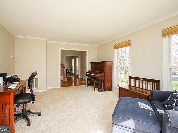 5th image of 16000 Charles Hill Dr
