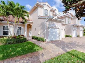 2371 SW Carriage Hill Ter, Palm City, FL