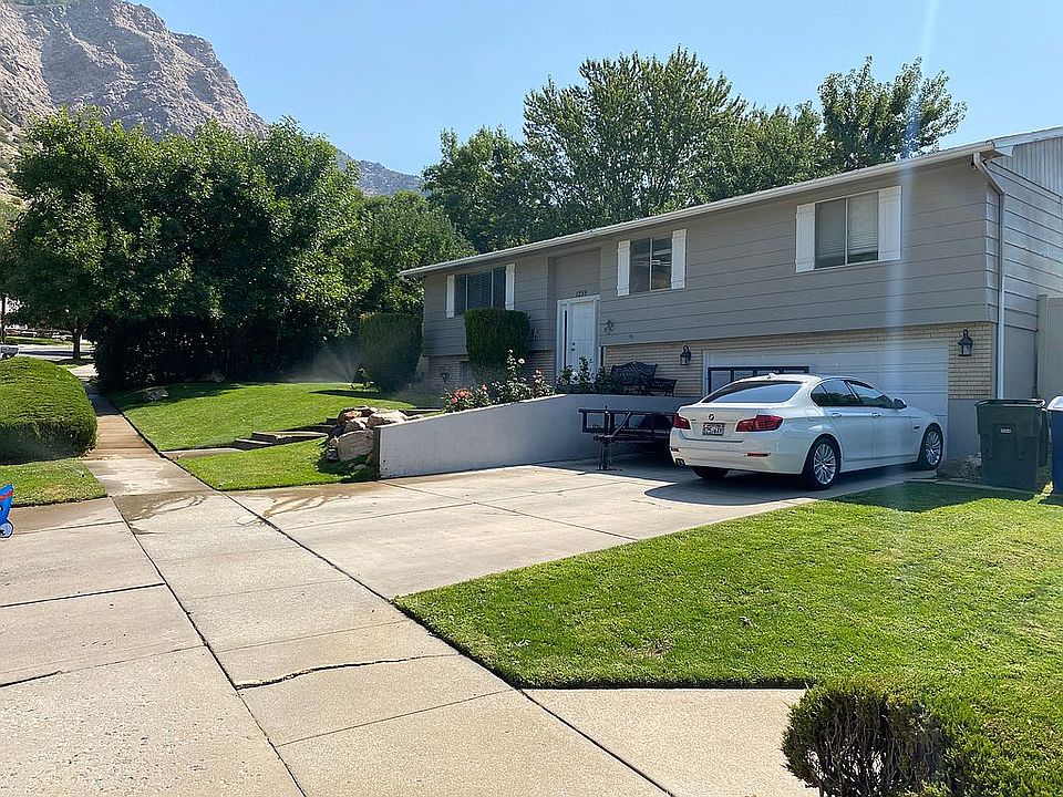 2nd image of 1259 Earl Dr