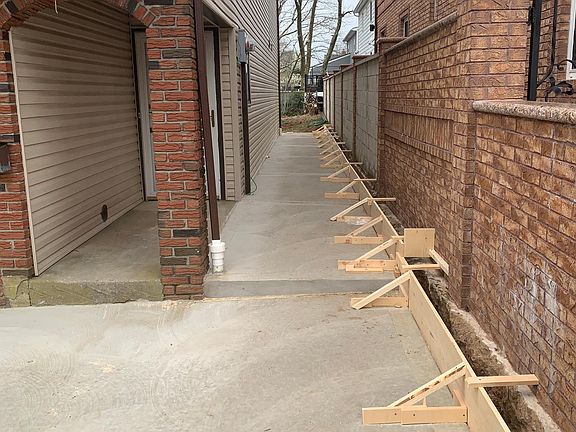 3rd image of 312 Mountainview Ave #1