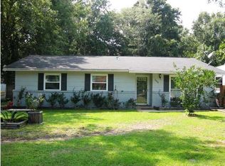 2408 E Hillwood Dr, Mobile, AL 36605