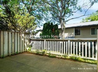 1241 Wagon Wheel Rd, Hopkins, MN 55343