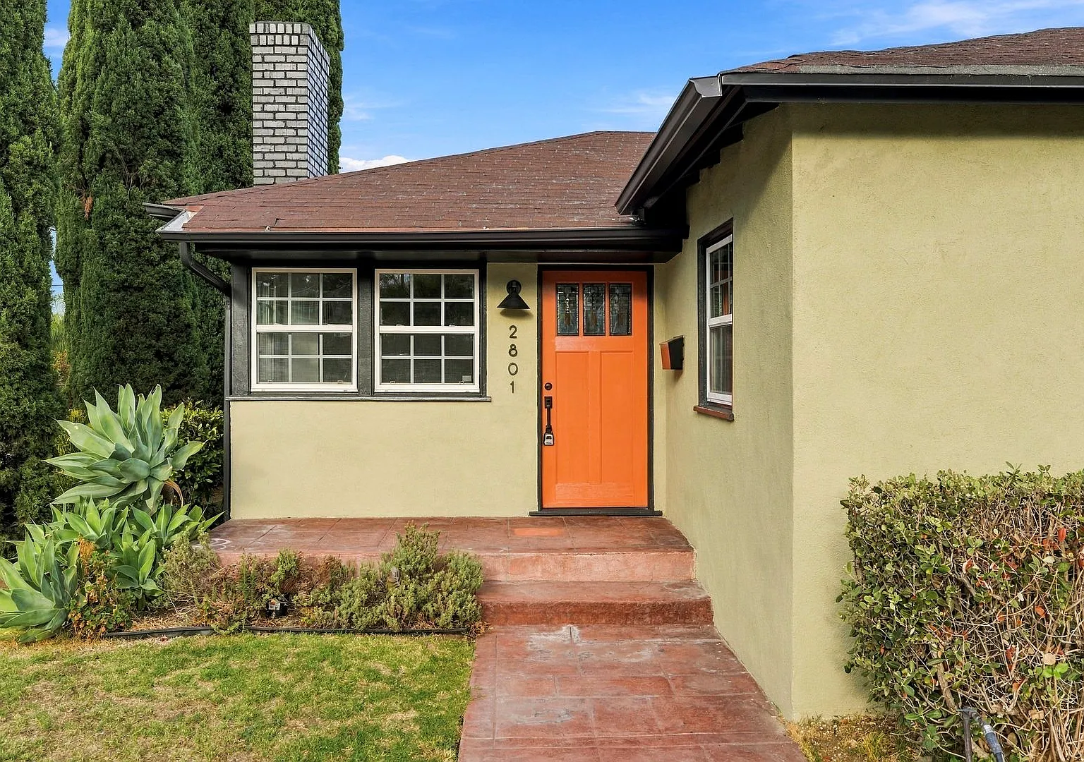Burbank Hills 3BR Home | Corner Lot | Spacious Backyard & 2-Car Garage — Photo 1