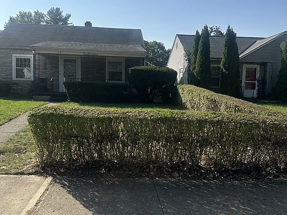 2nd image of 387 E Royal Forest Blvd