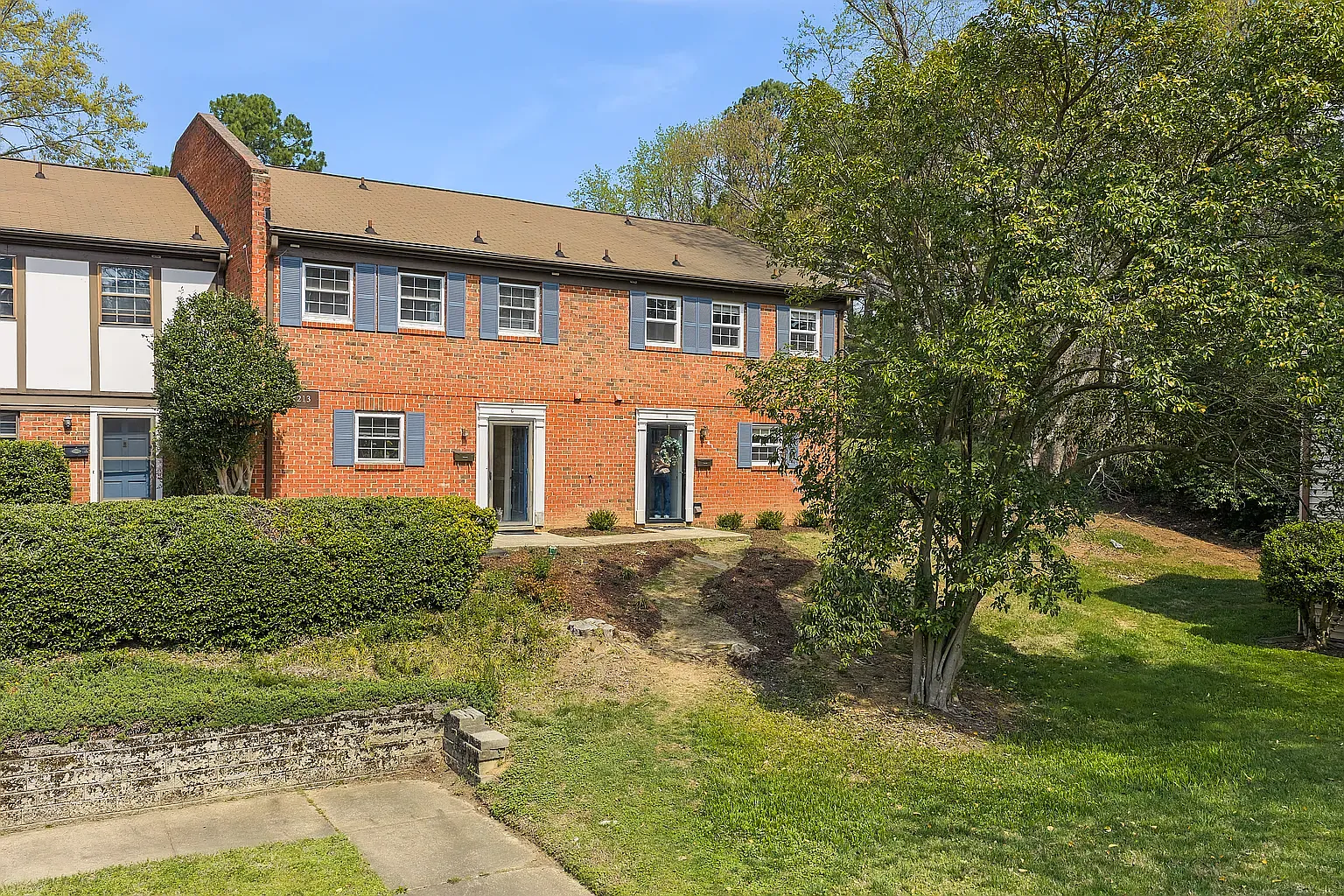 3 bed, 1553 sqft, $1,599 — Photo 1