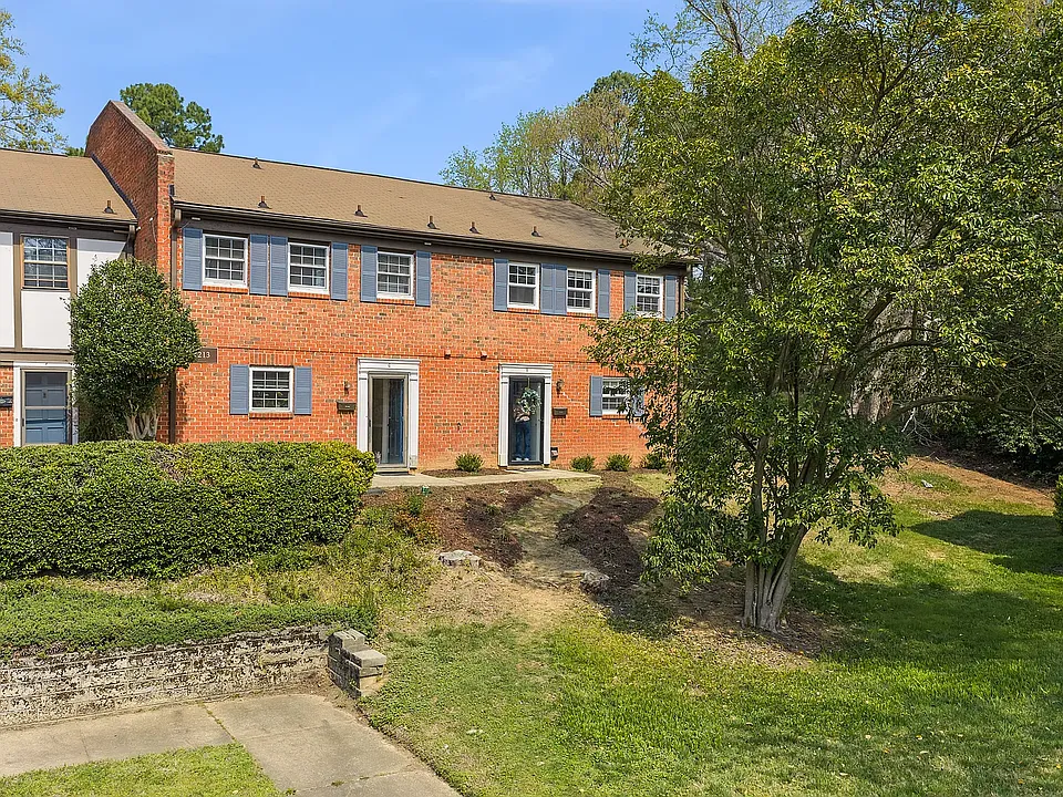 1213 Manassas Ct #H