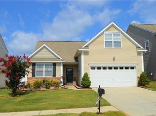 7535 Carrington Forest Ln, Matthews, NC 28105