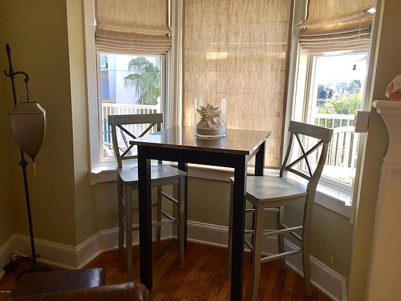 4th image of 111 Carillon Market St Suite 303