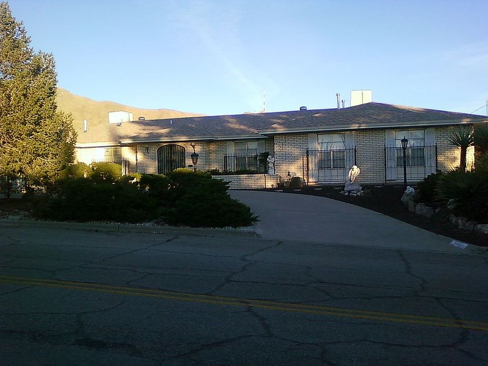 1st image of 4212 Park Hill Dr