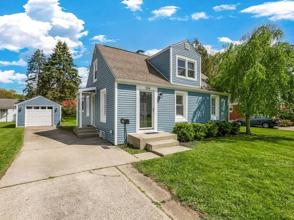 204 Stare Rd, Newark, OH 43055