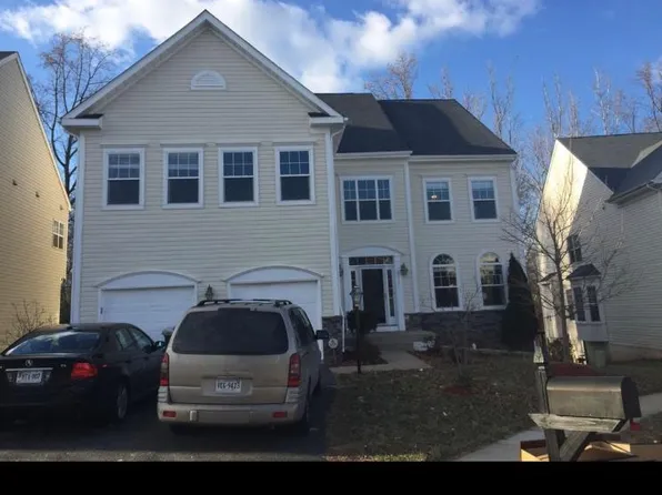 8212 Calm Pond Ct, Manassas, VA 20111