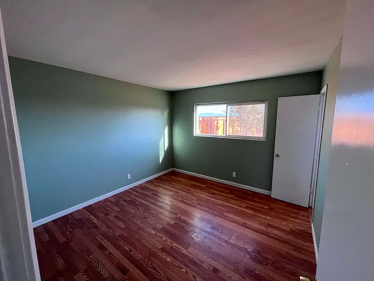 57 Norman Way — Photo 5