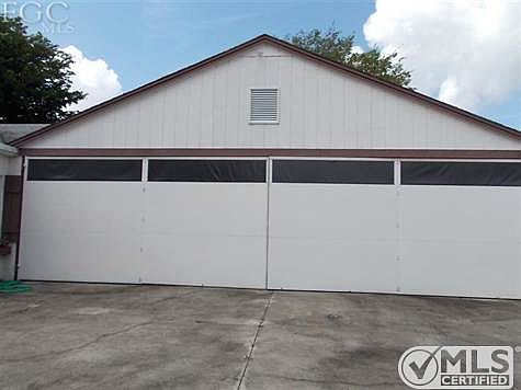 2nd image of 6881 Circle Dr