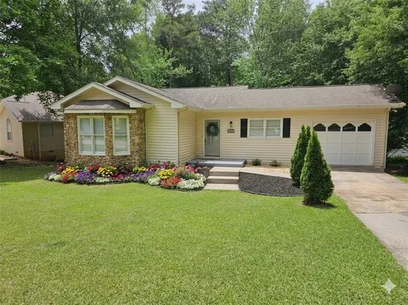 938 Charleston Ct, Gainesville, GA 30501