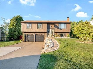 110 Scottsdale Dr, Coraopolis, PA 15108