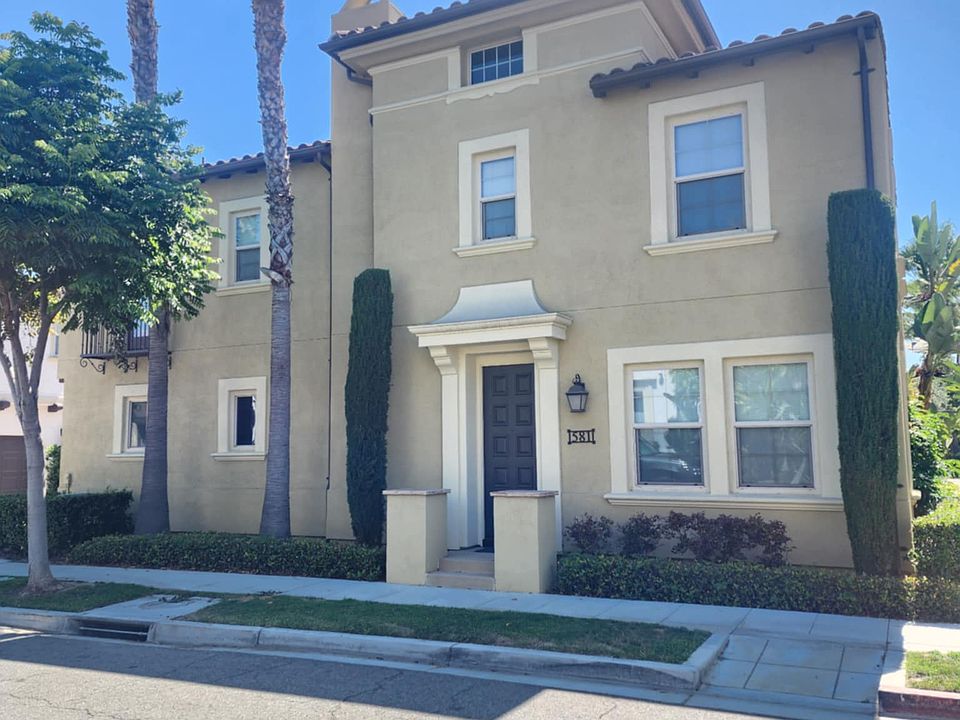 1st image of 581 S Casita St