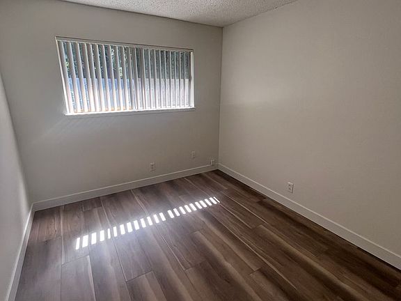 5th image of 2035 Kellogg Way